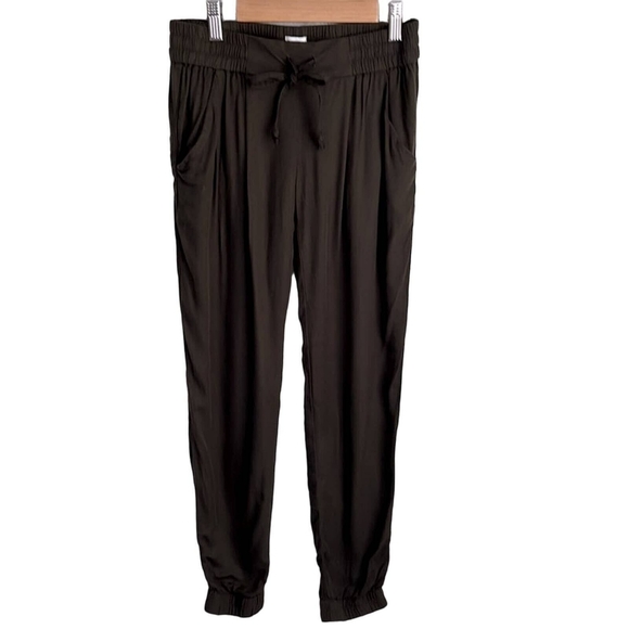 ARITZIA Sunday Best Black Joggers Size XS - Picture 1 of 6